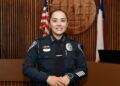 Después de un riguroso proceso, Eagle Pass ratifica a Amy González como jefa de la Policía.