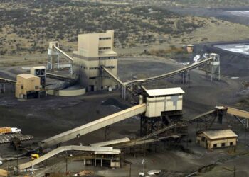 A 18 años del desastre, localizan restos en mina Pasta de Conchos.