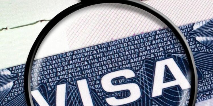 EU rechaza visas por “turismo de parto”, advierte Consulado en Juárez.