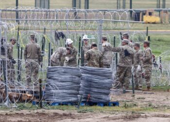 Shelby Park queda libre tras retirada de militares; gobierno local no fue notificado.