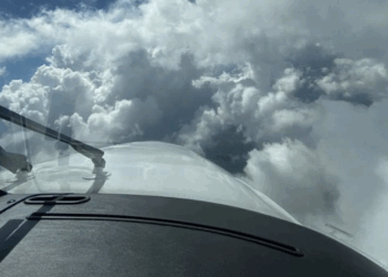 Crisis por falta de agua une a ciudades fronterizas en plan de emergencia.