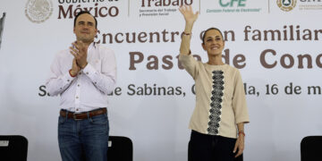 Reafirman presidenta y gobernador compromiso con justicia en Pasta de Conchos y reactivación económica en Coahuila.
Foto: Presidencia