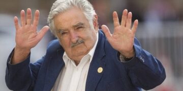 Padecía de un cáncer de esófago con metástasis hepática.