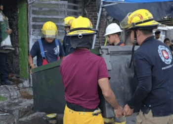 El acceso fue clausurado por riesgo de nuevos colapsos.