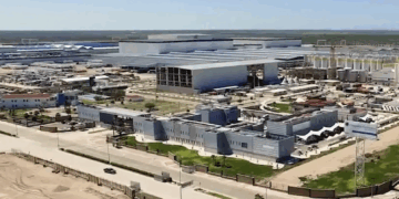 El diputado federal mencionó que “No podemos estar entregando un recurso escaso y no renovable de esta manera. Aquí falta agua, no sobra”.