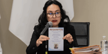 Regidores cuestionan a comisaria de Simas por factibilidad no pagada de su cuñado.