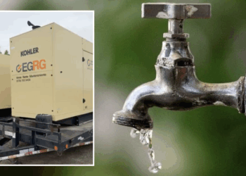 Ante nuevo corte de agua en la ciudad, Menera recurre a renta de generadores de luz a última hora.