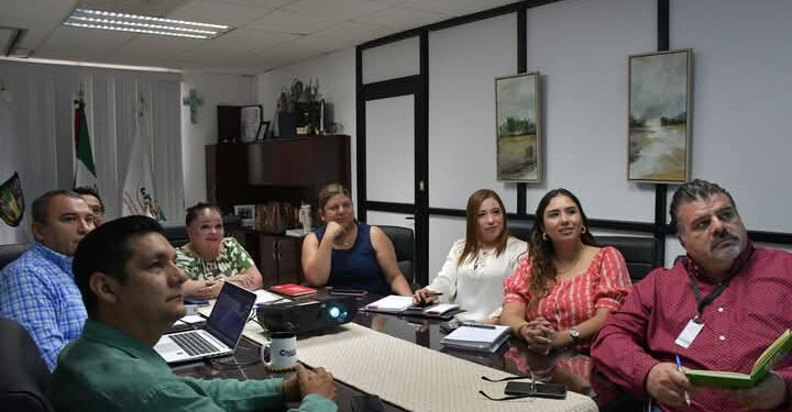Alerta meteorológica obliga a cerrar planteles universitarios en Piedras Negras.