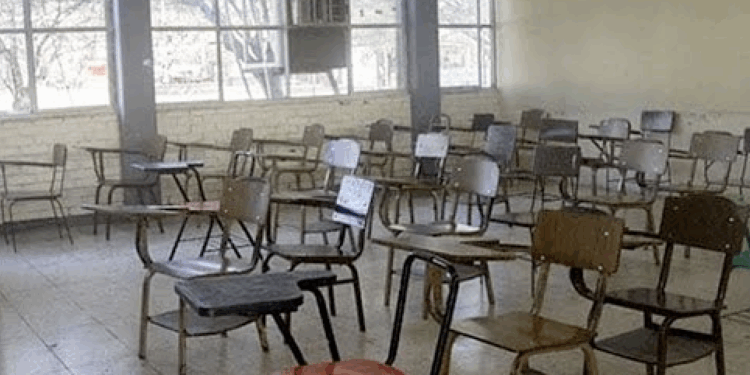 Alumnos se ausentarán cinco días, por Día del Trabajo, decisión estatal y Batalla de Puebla.