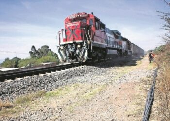 Migrantes lo identificaron como quien los instruyó para evadir los controles fronterizos.