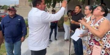 Vecinos de San Carlos exigen agua.