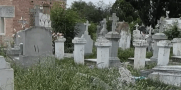 Niega el municipio intento de privatizar panteón; reconoce propuesta en etapa de transición.