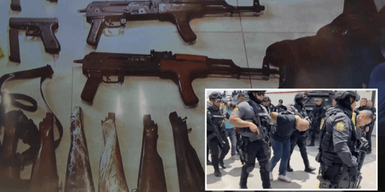 Autoridades aseguraron armas largas, droga y motocicletas utilizadas en actividades ilícitas.