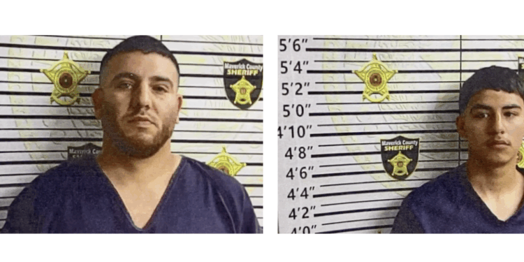 Jesús Balderas, de 35 años; y Óscar Raúl  de 17, fueron detenidos con órdenes de arresto activas en el Puente Internacional Número Dos.