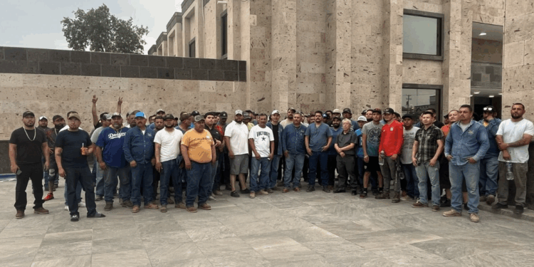 Persisten 109 trabajadores en proceso legal contra el Ayuntamiento.