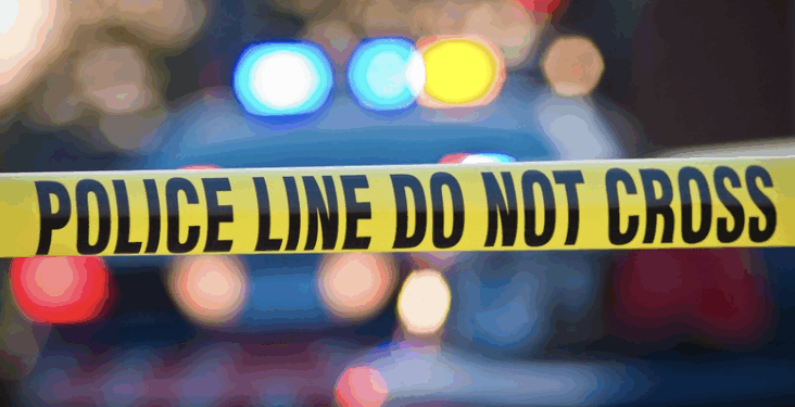 Muere chofer de tráiler mientras descansaba en su unidad.