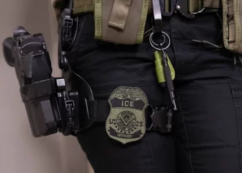 La SRE investiga posibles omisiones tras no haber sido notificado de su presencia en el centro.