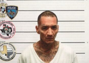 Benny de la Cerda fue detenido por agentes federales; enfrenta múltiples cargos federales.