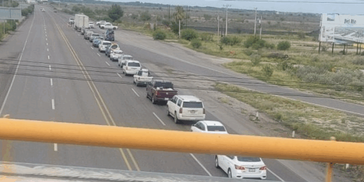 Retenes de la Guardia Nacional provocan malestar entre paisanos en Coahuila.