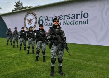 Guardia Nacional será fuerza militar permanente con tareas de seguridad pública.