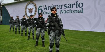 Guardia Nacional será fuerza militar permanente con tareas de seguridad pública.
