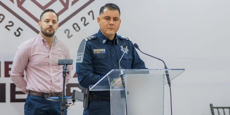 Comisario desmiente a Ministerio Público por ubicación de camioneta robada.