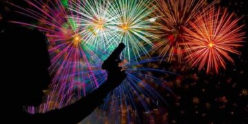 Policía de Eagle Pass pide evitar disparos al aire y uso de pirotecnia durante festejos del 4 de julio.