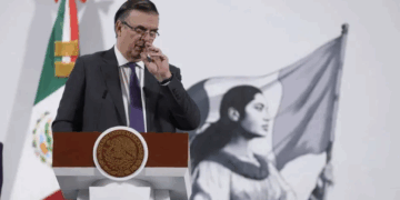 México mantendrá ventajas frente a reforma fiscal de Trump, dice Ebrard.