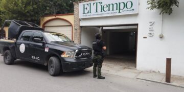 La gerente de El Tiempo sufre acto de intimidación en Piedras Negras.