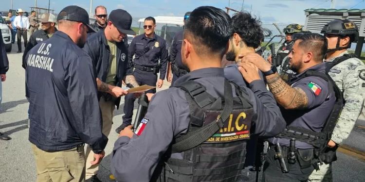 Detienen en Coahuila a fugitivo estadounidense acusado de delitos sexuales y violencia.