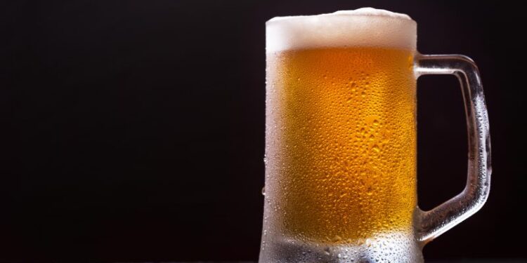 Precio de cerveza subirá en Coahuila.