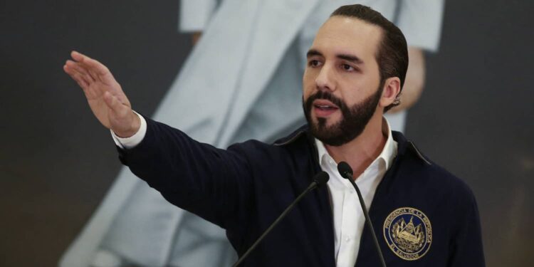 Bukele gana vía libre para gobernar indefinidamente en El Salvador.