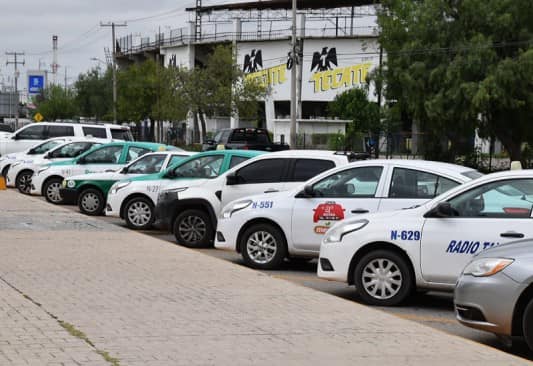 El director de Transporte Municipal pidió a los choferes presentar denuncias formales para sancionar abusos.