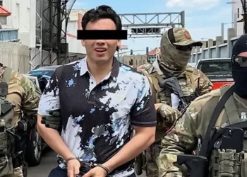 Chávez Jr. seguirá preso; juez resolverá su situación el fin de semana.