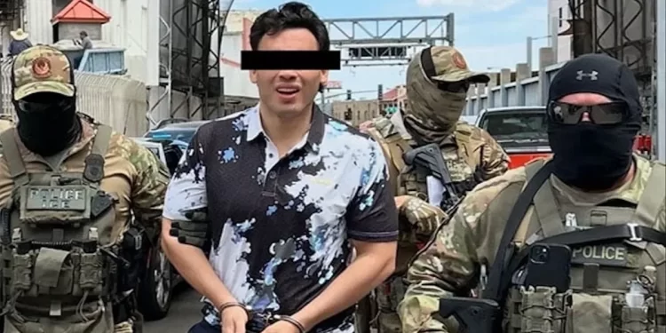 Chávez Jr. seguirá preso; juez resolverá su situación el fin de semana.