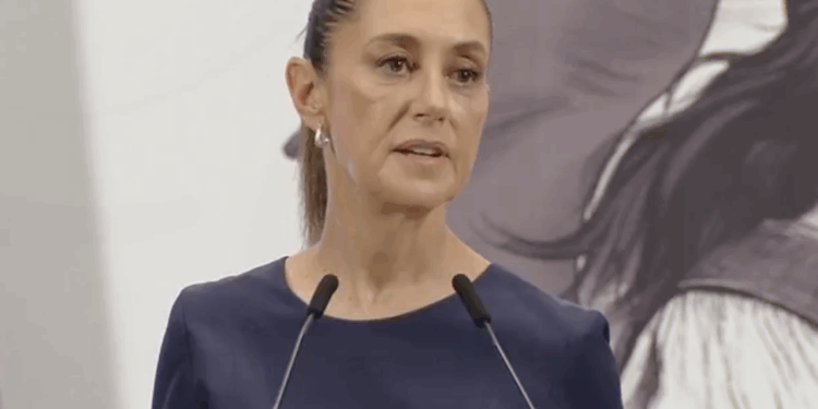 Claudia Sheinbaum descarta invasión militar de EU a México.