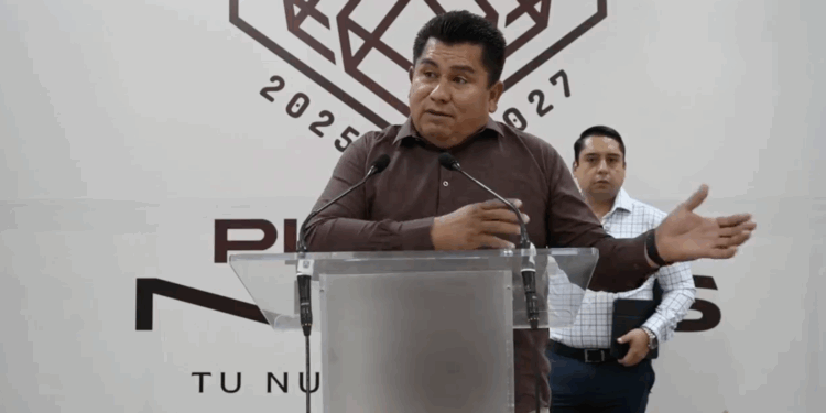 Menera afirmó que existen 10 millones de pesos en el banco destinados a prestaciones laborales.