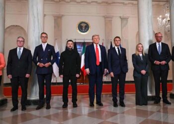 Líderes europeos respaldan iniciativa de Trump para negociar paz en Ucrania.