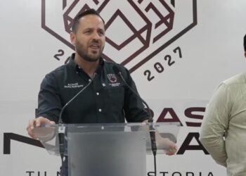 “¿Qué comportamiento has visto en mí?”: alcalde se altera ante pregunta sobre drogas.