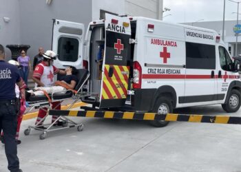El menor fue localizado desorientado y con una lesión en la cabeza.