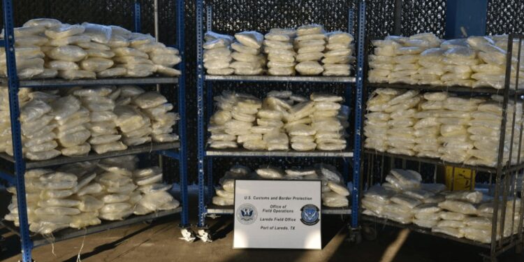 La droga fue detectada con escáner y un binomio canino.