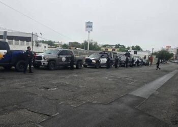 Operativo en Frontera deja dos detenidos y ocho kilos de cristal asegurados.