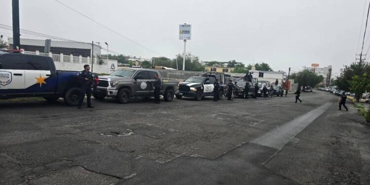 Operativo en Frontera deja dos detenidos y ocho kilos de cristal asegurados.