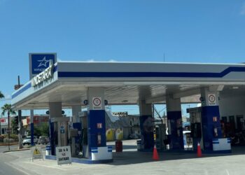 Escasez de gasolina deja fuera de servicio tres estaciones en la ciudad.