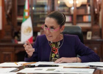 Congreso peruano aprueba moción para declarar persona non grata a Sheinbaum.