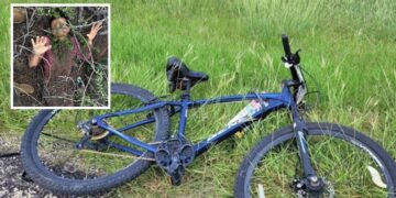 El hombre fue localizado cubierto de tierra entre la maleza.