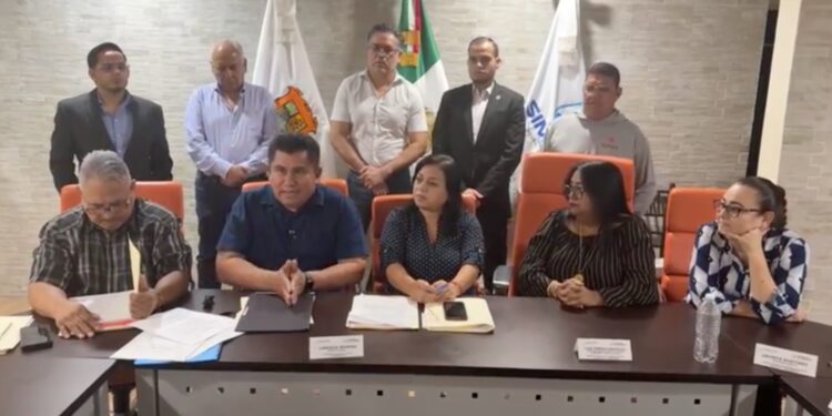 Menera llama a protesta pacífica por Simas.