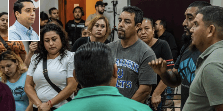 Tras protestas, municipio busca acuerdos con vecinos por muro de Ferromex.