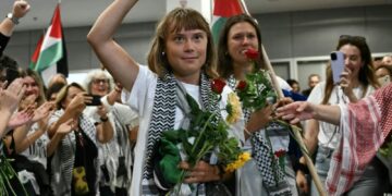 Trump llama “alborotadora” a Greta Thunberg.