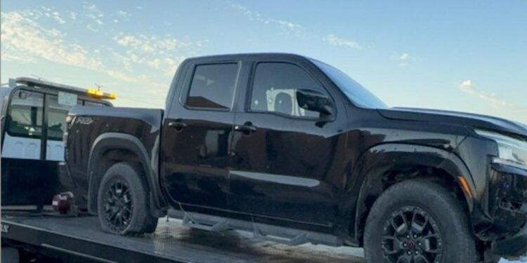 Los agresores viajaban en una camioneta con reporte de robo.